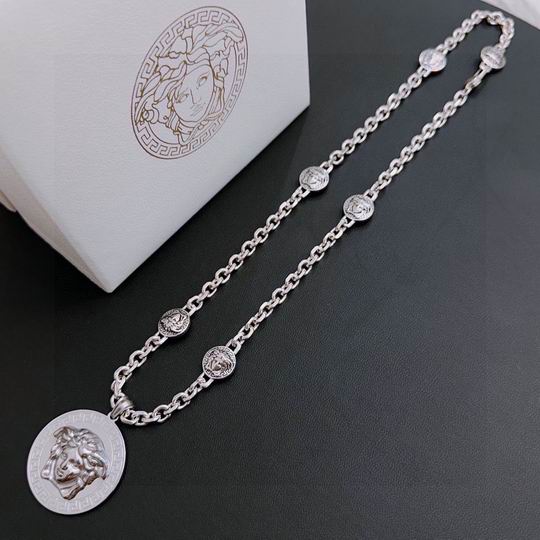 Versace necklace 11lyh137